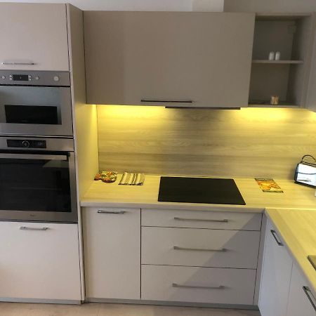 Diamond Apartman Debrecen Exteriör bild