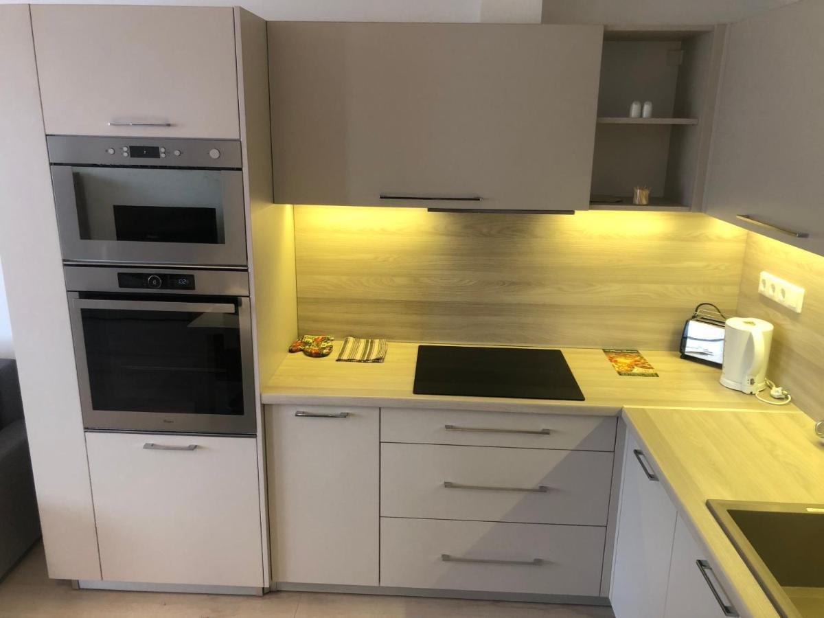 Diamond Apartman Debrecen Exteriör bild