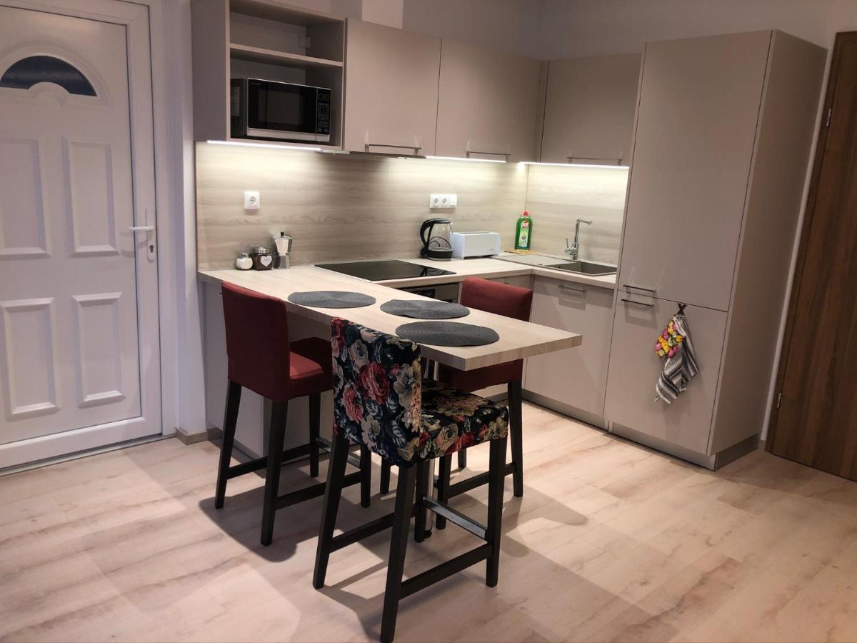 Diamond Apartman Debrecen Exteriör bild