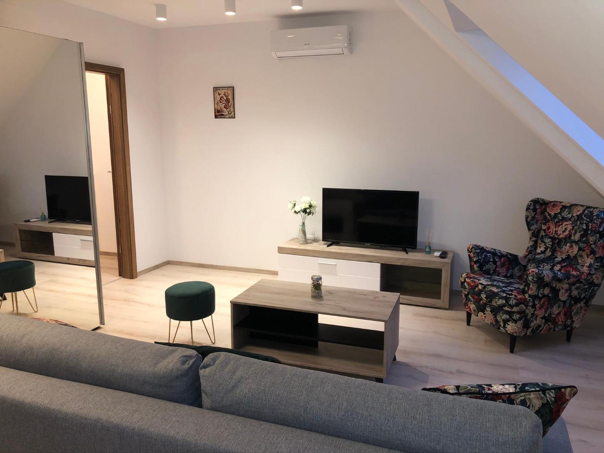 Diamond Apartman Debrecen Exteriör bild