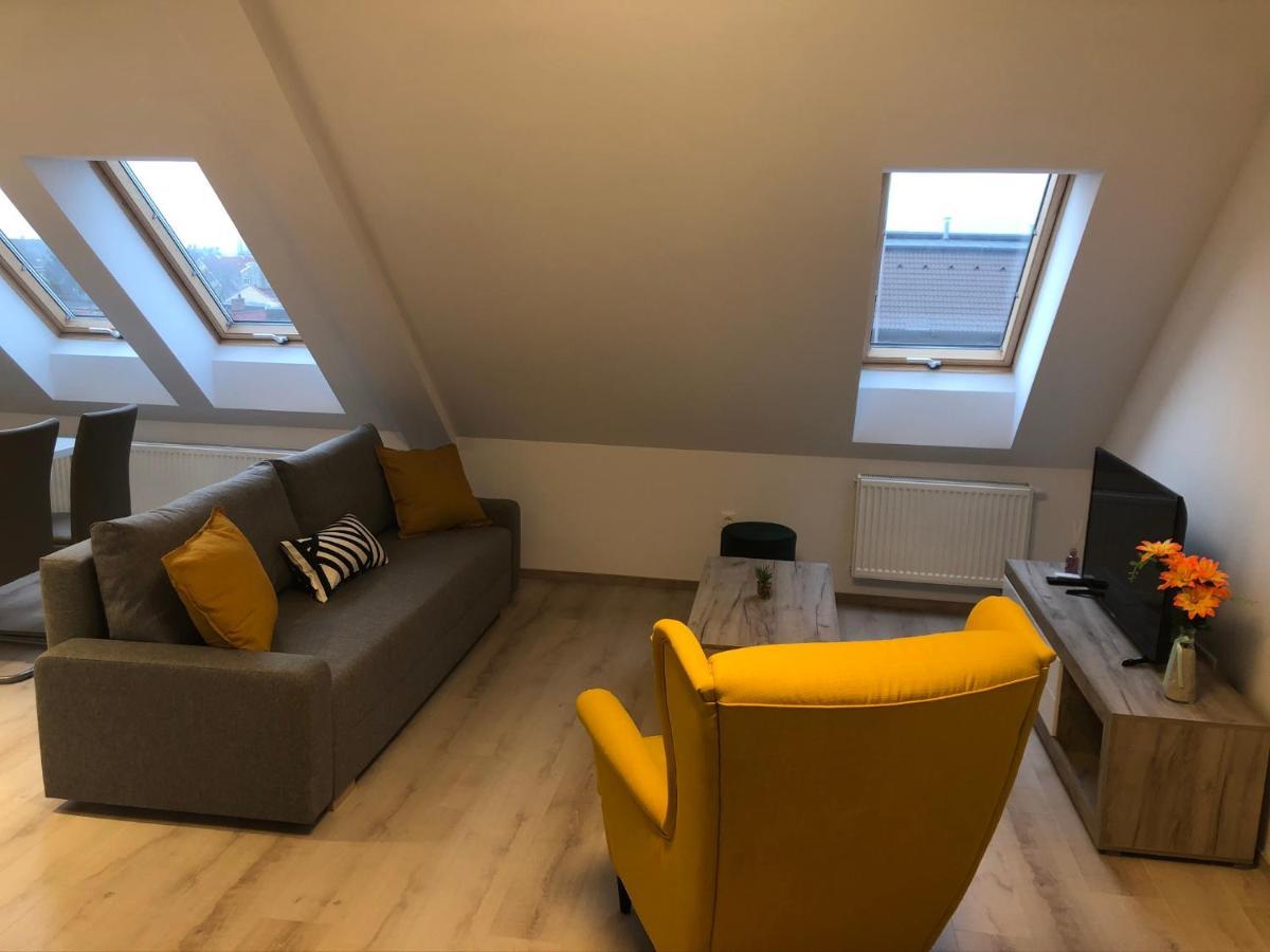 Diamond Apartman Debrecen Exteriör bild