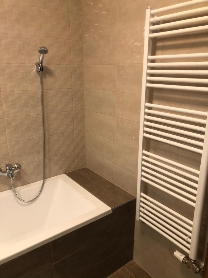 Diamond Apartman Debrecen Exteriör bild