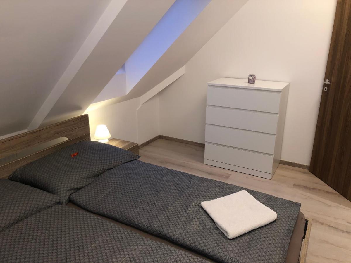 Diamond Apartman Debrecen Exteriör bild