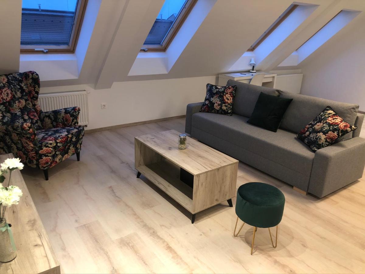 Diamond Apartman Debrecen Exteriör bild