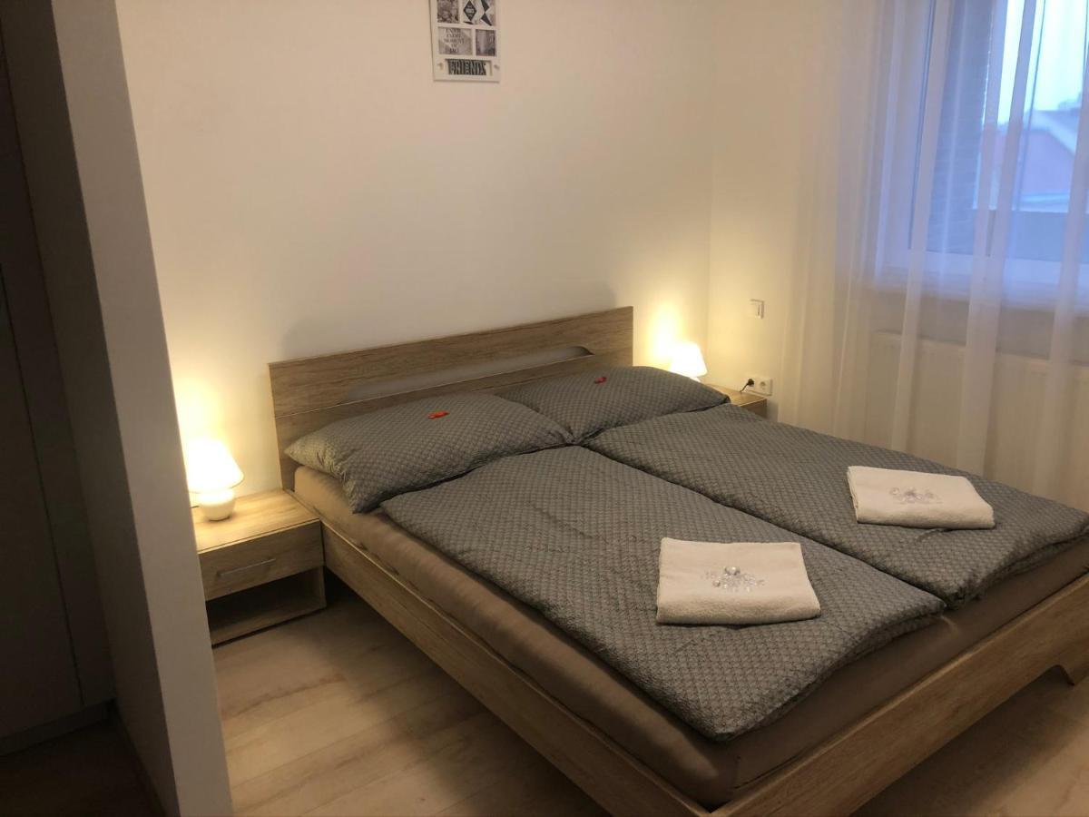 Diamond Apartman Debrecen Exteriör bild